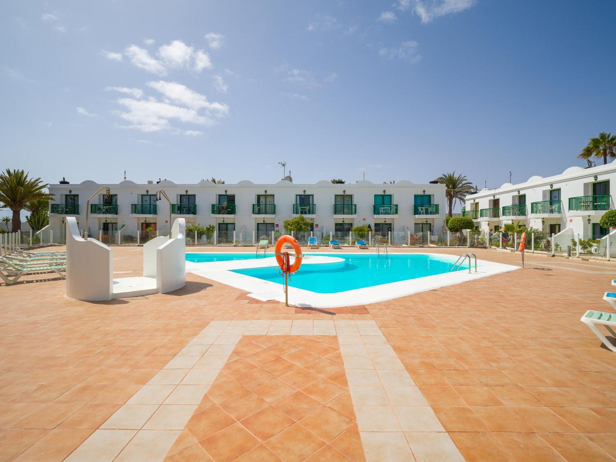 Sea Breeze Pool View & Wifi By Irent Fuerteventura Apartment Corralejo Bagian luar foto