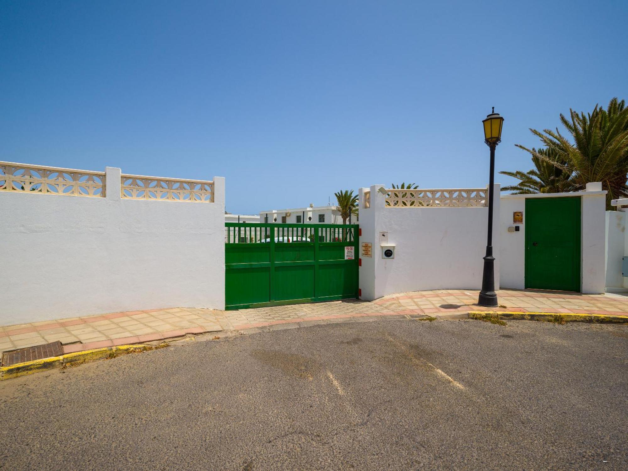 Sea Breeze Pool View & Wifi By Irent Fuerteventura Apartment Corralejo Bagian luar foto